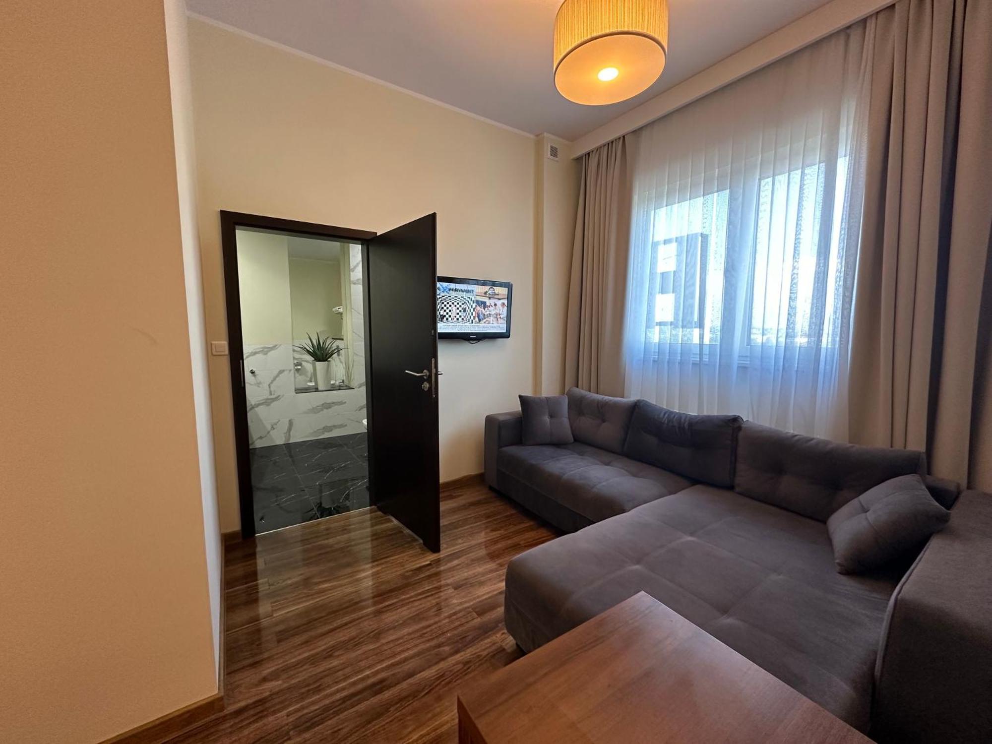 Hotel Business Faltom Gdynia Rumia Exterior photo